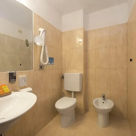 מלון San Marco 4*